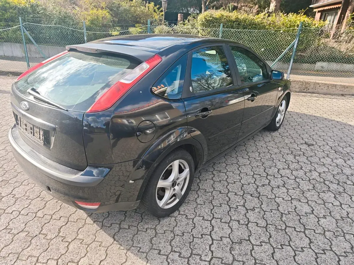 Gebraucht Ford Focus 146 PS (107 kW) 2005 Schwarz Kleinwagen