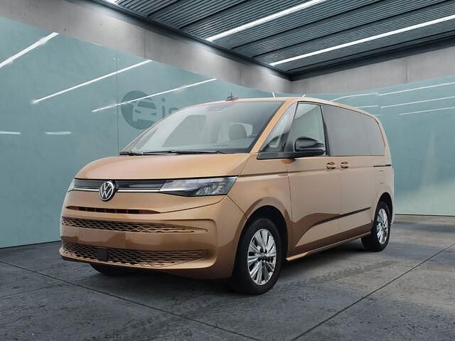 Gebraucht VW Multivan Life 150 PS (110 kW) 2024 Gold Van