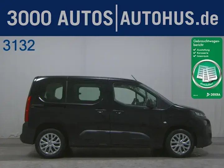 Weiss icy/deckende lackierung Gebraucht 2023 Citroën Berlingo PureTech Van / Kleinbus | 18.666 € (Guter Preis) - Bild 1/2