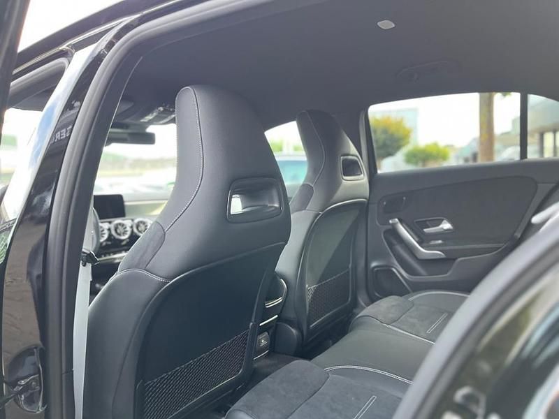 Gebraucht Mercedes A180 136 PS (100 kW) 2025 Schwarz Limousine