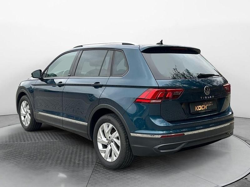 Gebraucht VW Tiguan Active 150 PS (110 kW) 2021 Nightshade blue metallic SUV