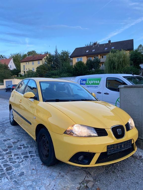 Gelb Gebraucht 2006 Seat Ibiza Comfort Limousine | 750 € (Guter Preis) - Bild 1/4