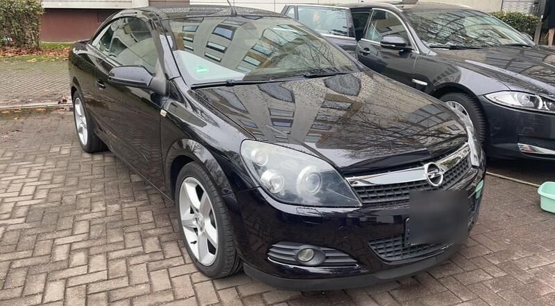 Schwarz Gebraucht 2007 Opel Astra Cabriolet Cabrio | 3.900 € - Bild 1/4