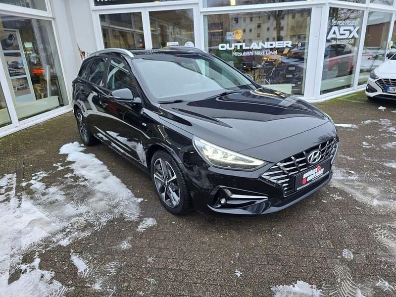 Gebraucht Hyundai i30 Edition 30+ 159 PS (116 kW) 2021 Schwarz Kombi