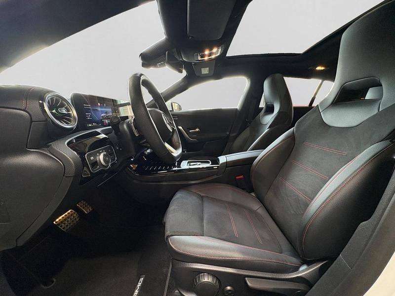 Gebraucht Mercedes CLA180 Shooting Brake AMG 100 PS (73 kW) 2025 Unilack polarweiß Kombi