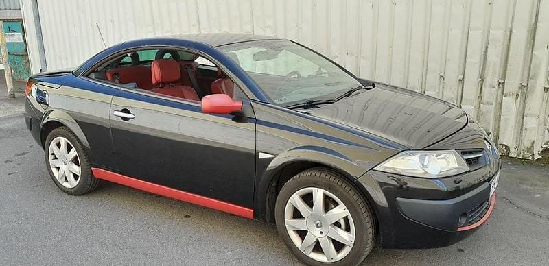 Schwarz Gebraucht 2006 Renault Mégane Cabriolet Privilege Cabrio | 2.750 € (Fairer Preis) - Bild 1/4