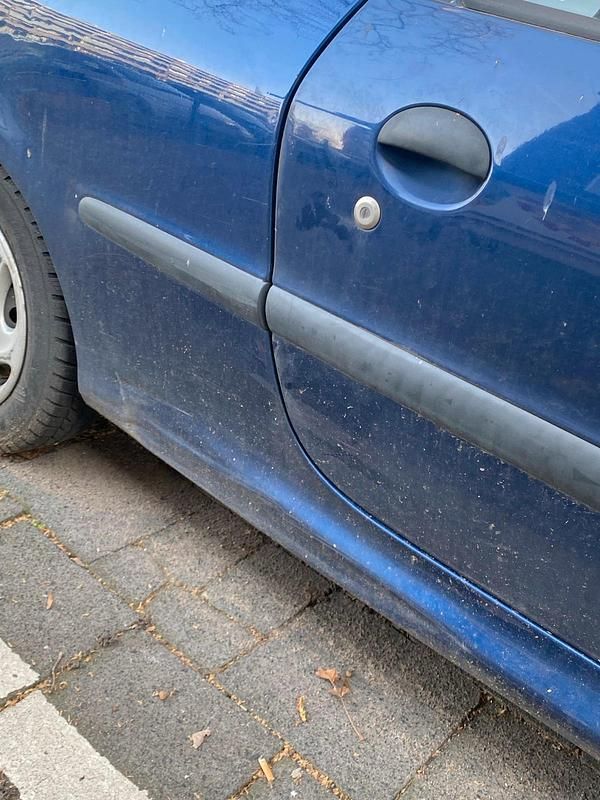 Gebraucht Peugeot 206 60 PS (44 kW) 2004 Blau Kleinwagen