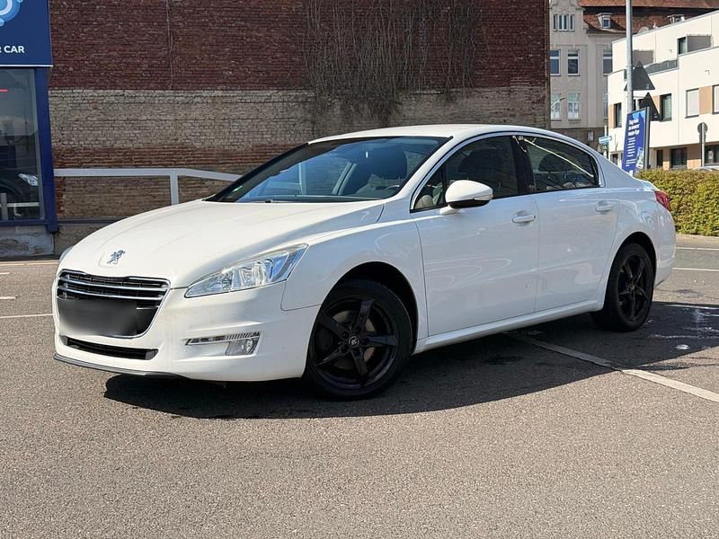 Gebraucht Peugeot 508 156 PS (114 kW) 2012 Weiß Limousine