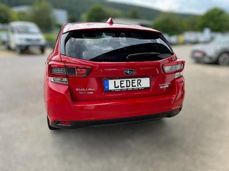 Gebraucht Subaru Impreza Platinum 150 PS (110 kW) 2020 Rot Limousine