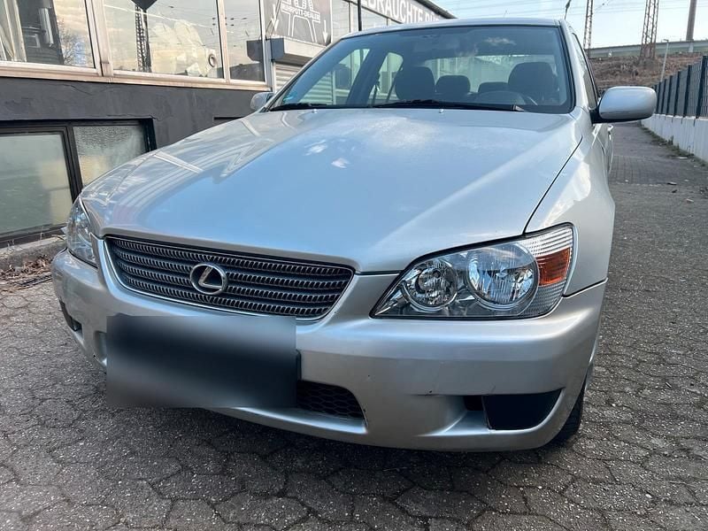 Gebraucht Lexus IS200 155 PS (114 kW) 2001 Silber Limousine