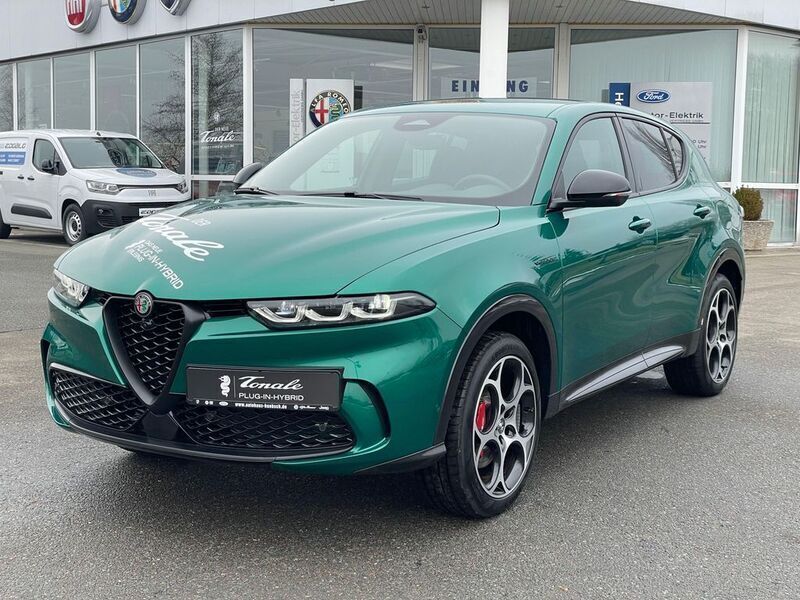 Verde montreal spezial Gebraucht 2023 Alfa Romeo Tonale Veloce SUV | 52.990 € - Bild 1/4