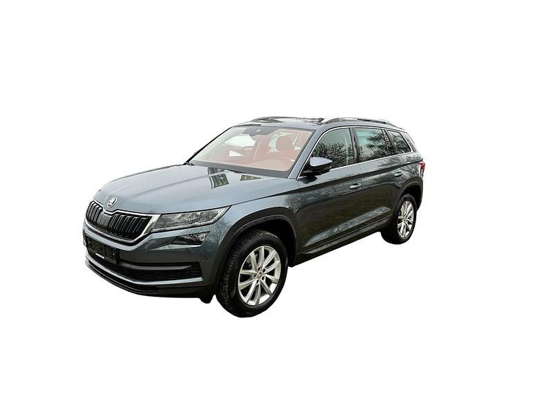 Grau Gebraucht 2020 Skoda Kodiaq Style SUV | 26.900 € (Guter Preis) - Bild 1/4