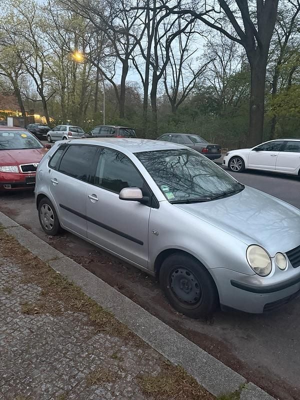 Brugt VW Polo 75 HK (55 kW) 2002 Grå Hatchback