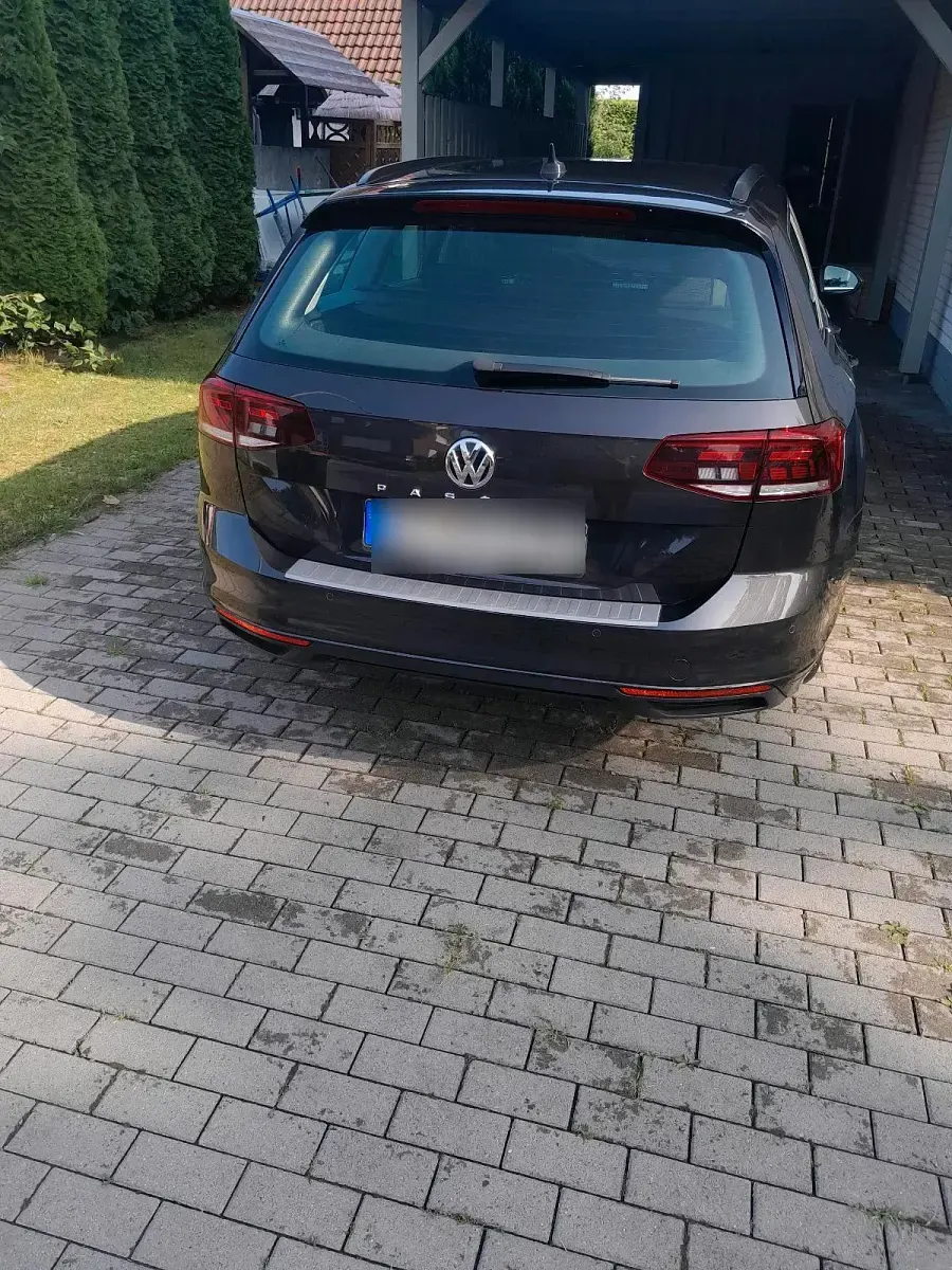 Gebraucht VW Passat 150 PS (110 kW) 2020 Andere farben Kombi