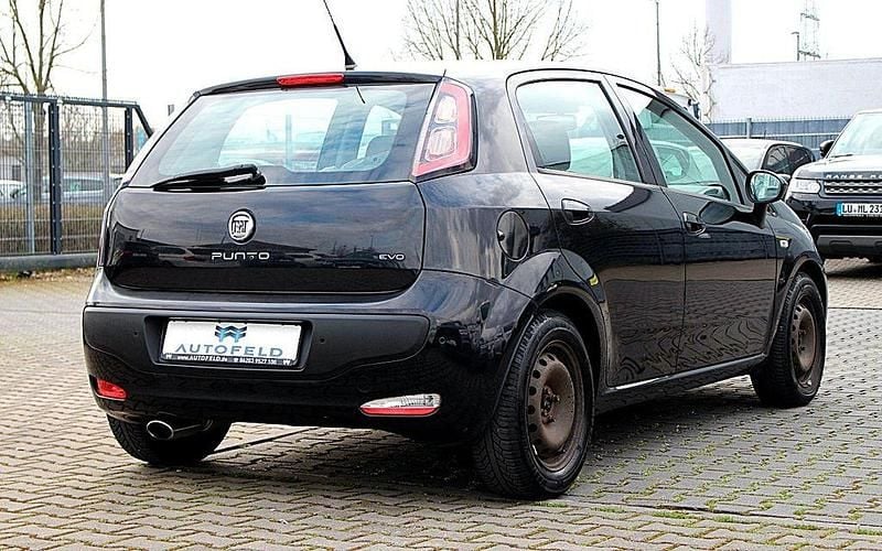 Gebraucht Fiat Punto 105 PS (77 kW) 2011 Schwarz Kleinwagen