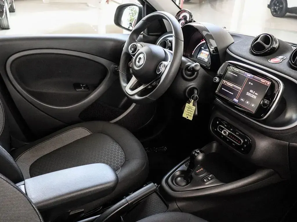 Gebraucht Smart ForFour Electric Drive 60 kW (82 PS) 2021 Schwarz Limousine