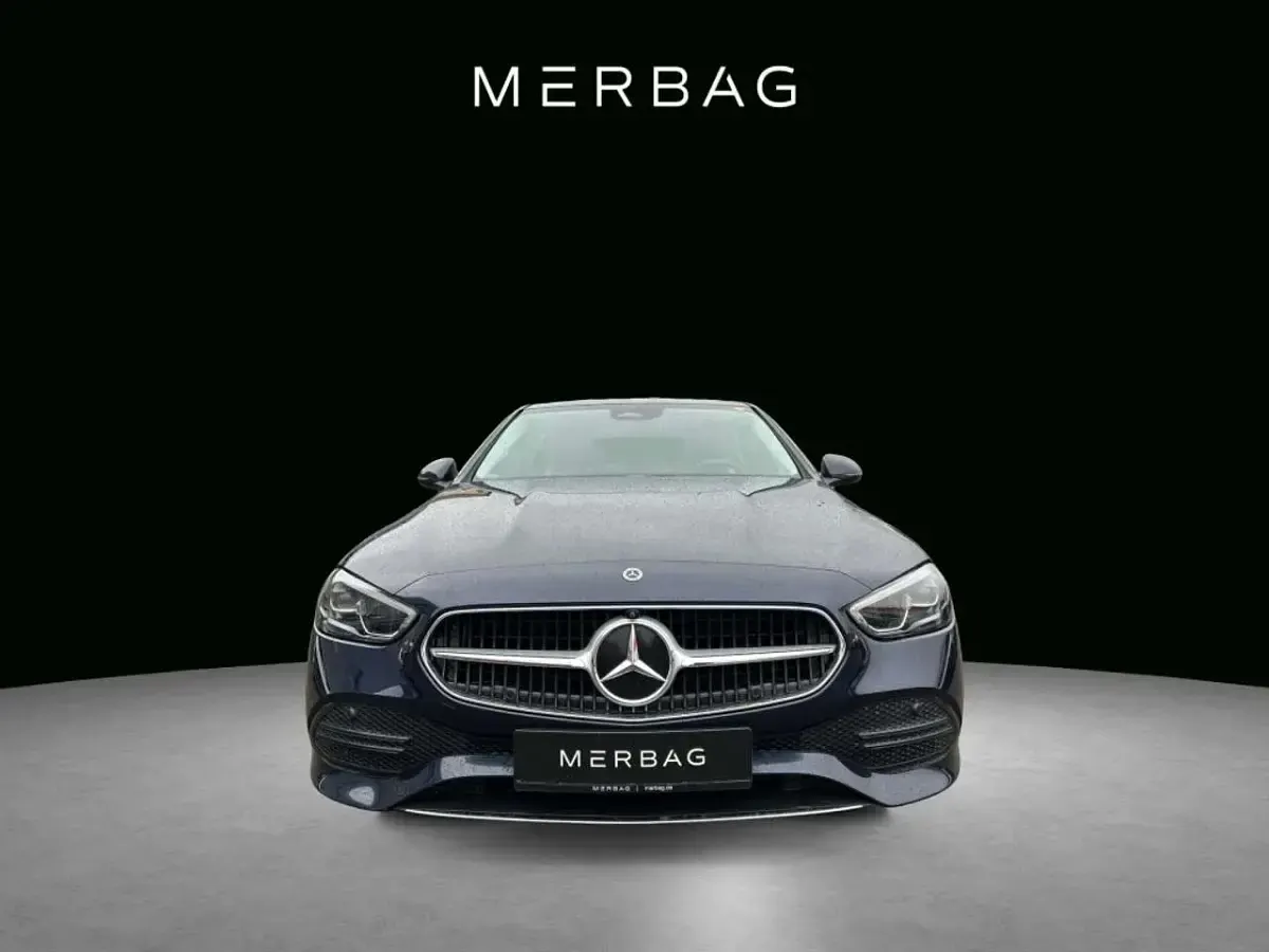 Gebraucht Mercedes C300 258 PS (189 kW) 2022 Blau Limousine