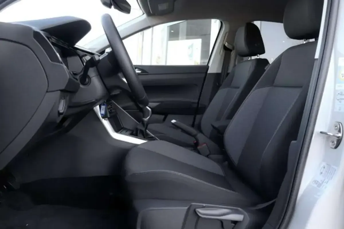 Neu VW Taigo Life 95 PS (69 kW) 2025 Ascotgrau SUV