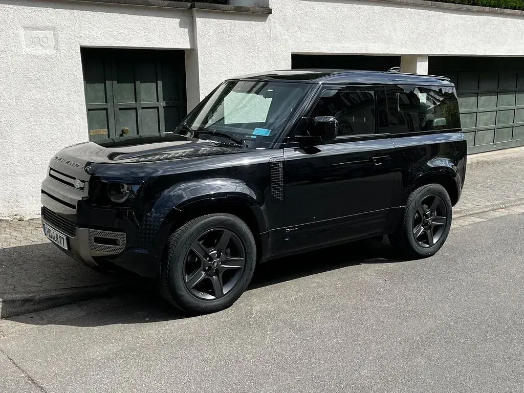 Gebraucht Land Rover Defender SE Dynamic 249 PS (183 kW) 2021 Schwarz SUV