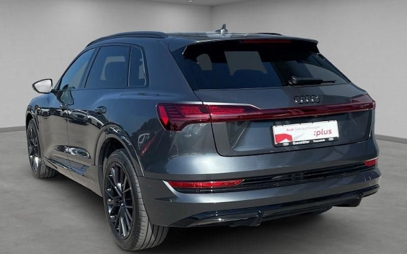 Gebraucht Audi Q8 e-tron S-Line 300 kW (408 PS) 2022 Grau SUV