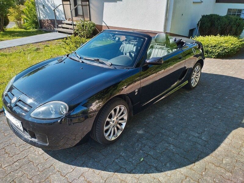 Schwarz Gebraucht 2004 MG TF Cabrio | 6.900 € - Bild 1/4