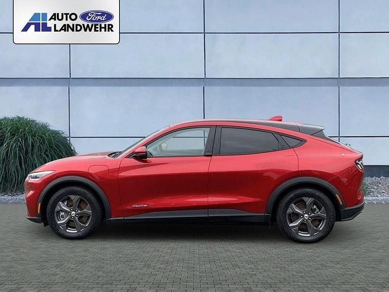 Gebraucht Ford Mustang Mach-E Basis 216 kW (294 PS) 2022 Rot SUV