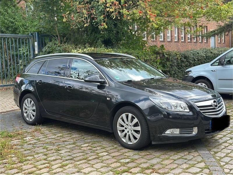 Schwarz Gebraucht 2012 Opel Insignia Kombi | 2.650 € (Superpreis) - Bild 1/4