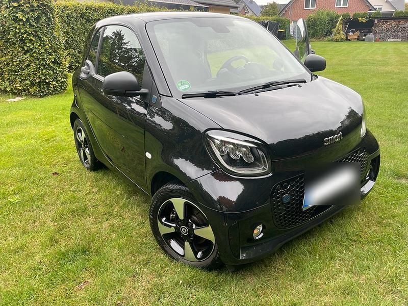 Schwarz Gebraucht 2021 Smart ForTwo Electric Drive Kleinwagen | 9.500 € (Fairer Preis) - Bild 1/4