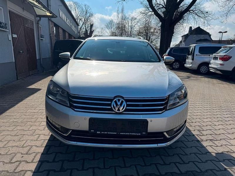 Gebraucht VW Passat 140 PS (102 kW) 2011 Reflexsilber Kombi