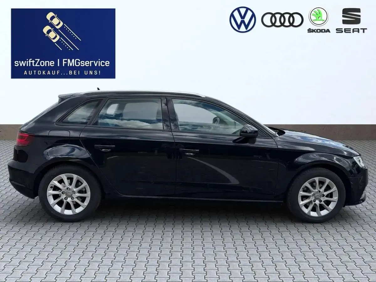 Gebraucht Audi A3 Attraction 122 PS (89 kW) 2014 Schwarz Kombi