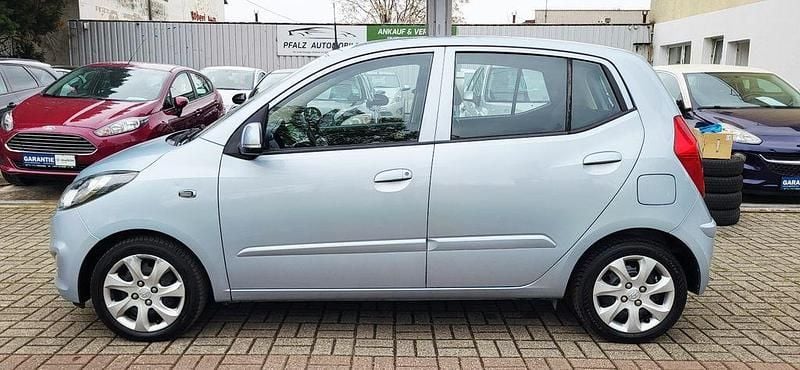 Gebraucht Hyundai i10 Style 86 PS (63 kW) 2011 Blau Kleinwagen