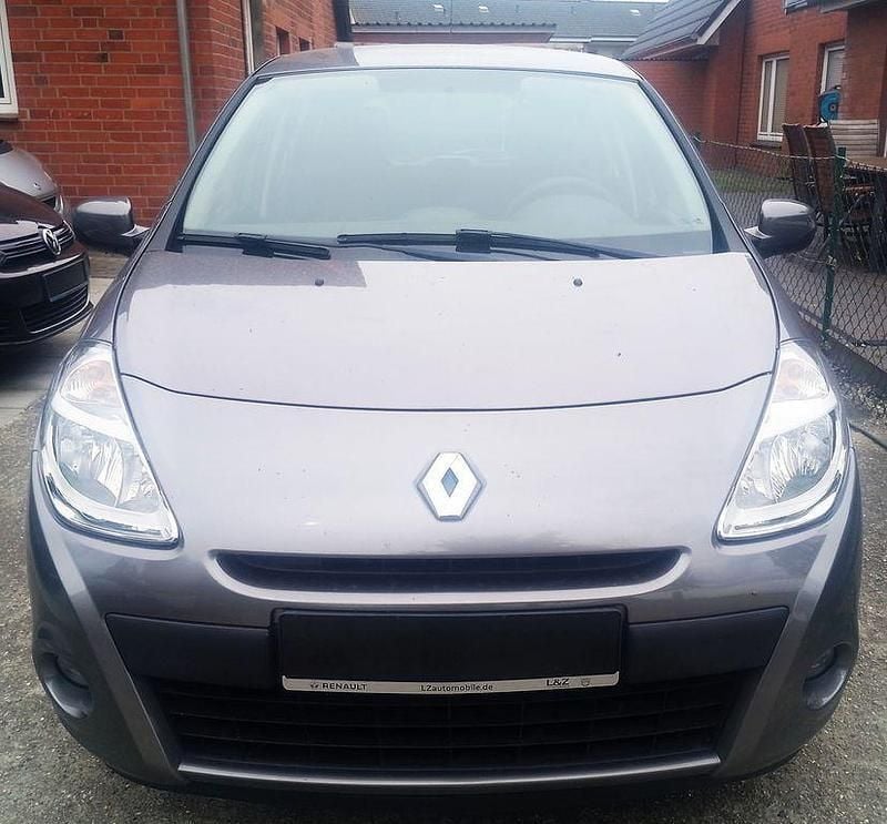 Other Gebraucht 2013 Renault Clio IV Collection Limousine | 4.690 € (Fairer Preis) - Bild 1/4