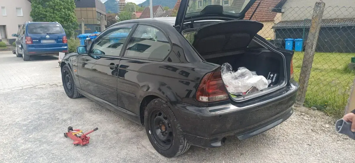 Gebraucht BMW 320 150 PS (110 kW) 2003 Schwarz Coupé