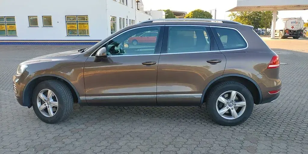 Gebraucht VW Touareg Exclusive 245 PS (180 kW) 2014 Braun SUV