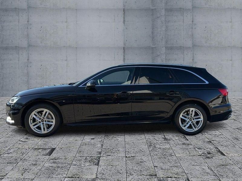 Second-hand Audi A4 Advanced 204 CP (150 kW) 2023 Negru Break
