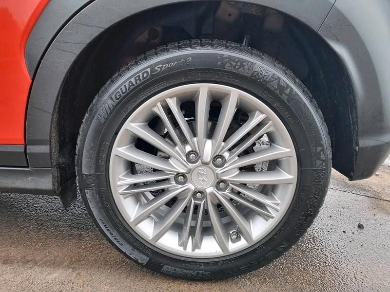 Gebraucht Hyundai Kona YES! 119 PS (87 kW) 2019 Rot SUV