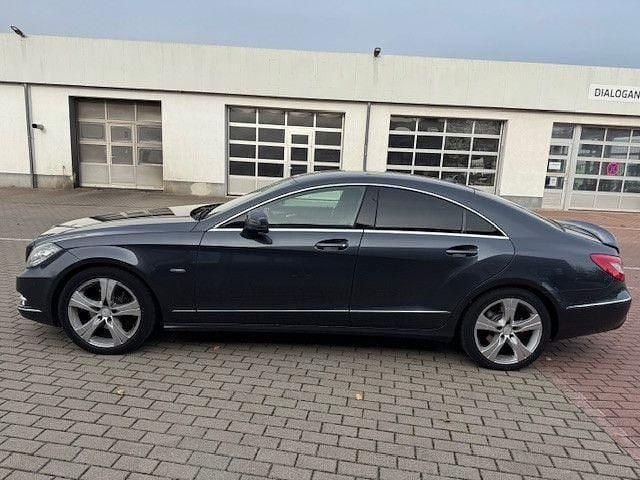 Grau Gebraucht 2011 Mercedes CLS350 Limousine | 11.900 € (Superpreis) - Bild 1/4