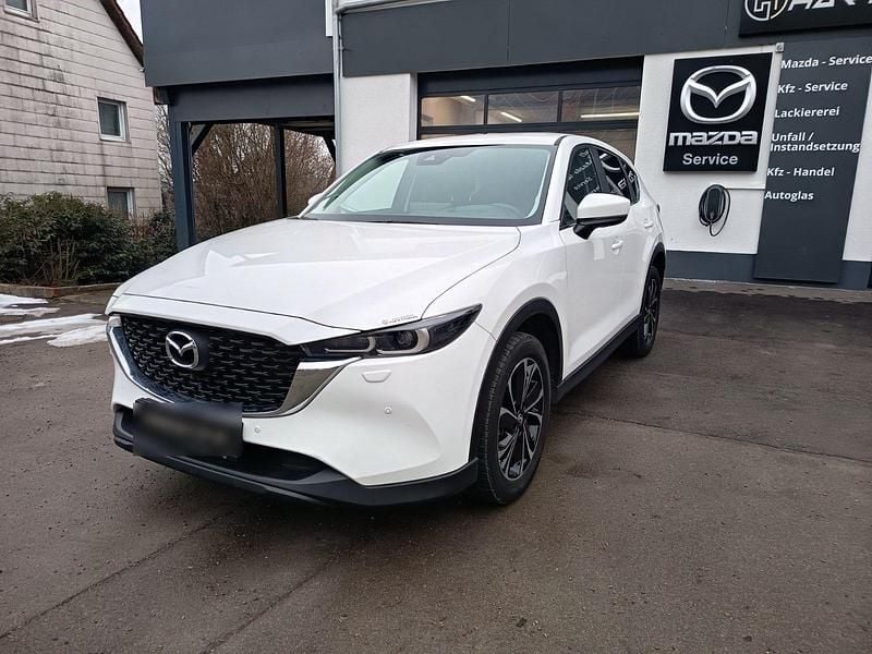 Weiß Gebraucht 2023 Mazda CX-5 Ad'Vantage SUV | 26.990 € (Superpreis) - Bild 1/4
