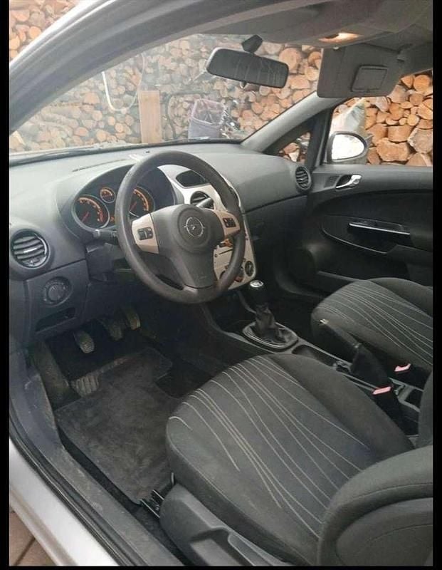 Gebraucht 2008 Opel Corsa Sport Limousine | 850 € (Superpreis) - Bild 1/4