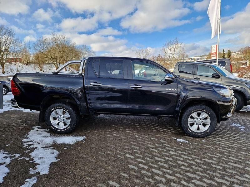 Gebraucht Toyota HiLux Comfort 150 PS (110 kW) 2016 Schwarz Abholung