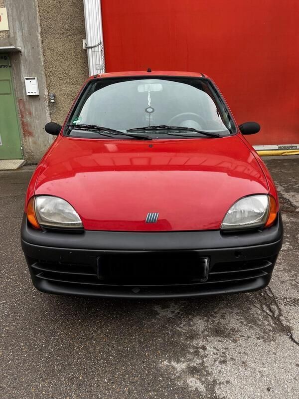 Rot Gebraucht 2002 Fiat Seicento Kleinwagen | 799 € (Fairer Preis) - Bild 1/4