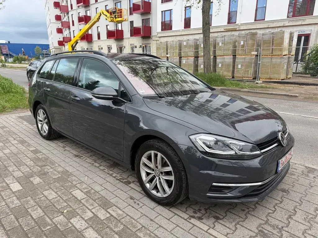 Gebraucht VW Golf VII Comfortline 116 PS (85 kW) 2020 Kombi