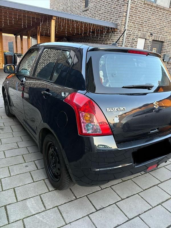 Schwarz Gebraucht 2007 Suzuki Swift Kleinwagen | 2.200 € (Teuer) - Bild 1/4