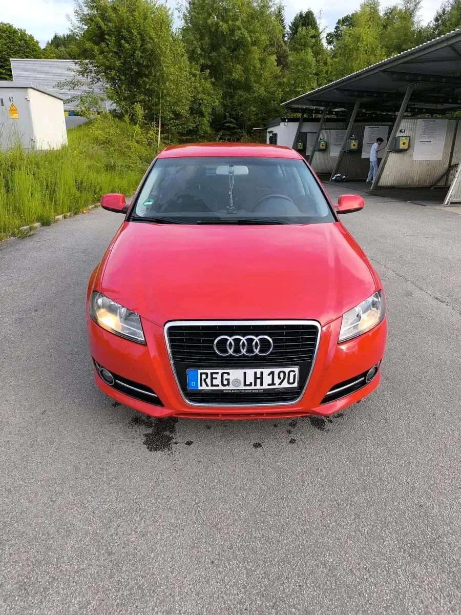 Gebraucht Audi A3 140 PS (102 kW) 2011 Rot Kleinwagen