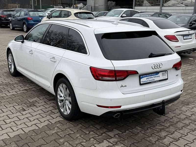 Gebraucht Audi A4 Design 150 PS (110 kW) 2017 Weiß Kombi