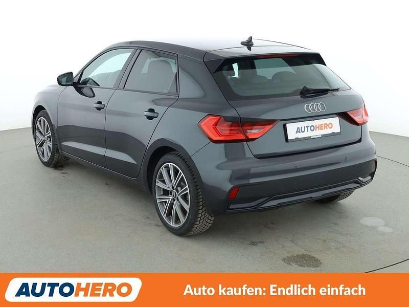 Gebraucht Audi A1 Advanced 110 PS (80 kW) 2021 Gray SUV