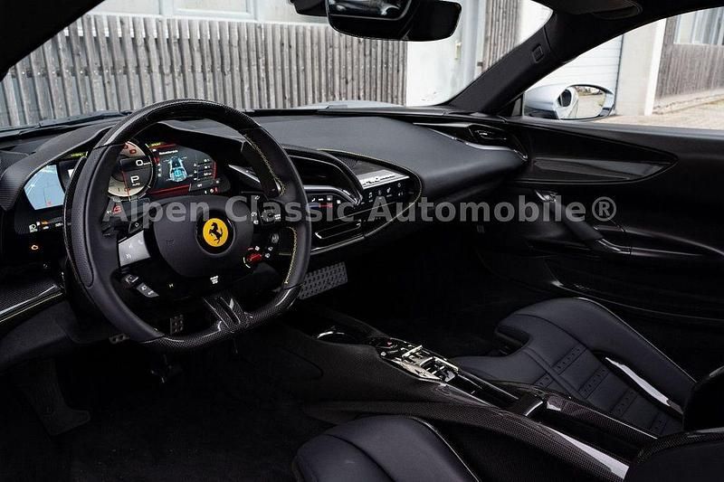 Gebraucht Ferrari SF90 780 PS (573 kW) 2021 Grigio titanio Coupé