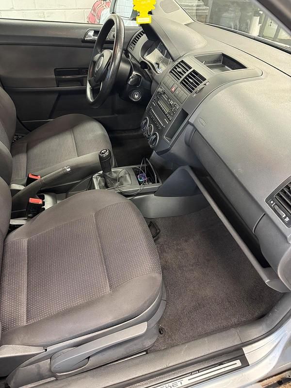 Gebraucht VW Polo Cricket 64 PS (47 kW) 2005 Grau Kleinwagen