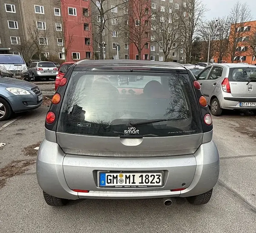 Używany Smart ForFour Pure 95 KM (69 kW) 2005 Srebrny Hatchback