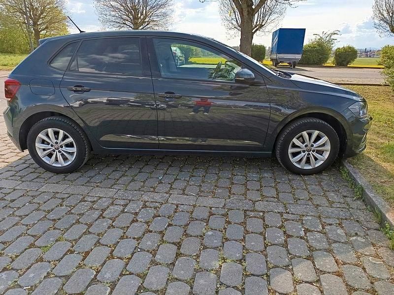Gebraucht VW Polo 110 PS (80 kW) 2021 Grau Kleinwagen